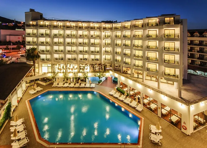 Lalila Blue Suites